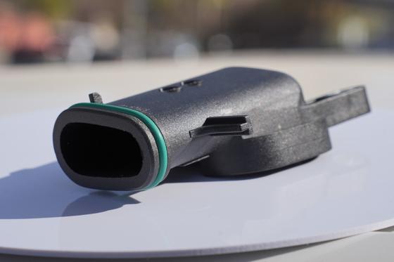 น้ํามันเครื่องปั๊ม Tube Pickup สําหรับ BMW N20 2010-2018 OE#11417589016 สีดํา